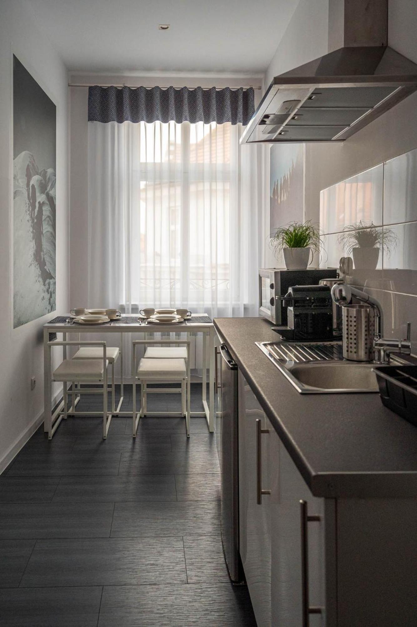 Apartamenty Na Starowce - 3 Pietro Z Widokiem Na Ratusz, Rynek Glowny I Centrum Kalisz  Exterior photo